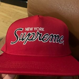 Supreme snap rare ✅✅